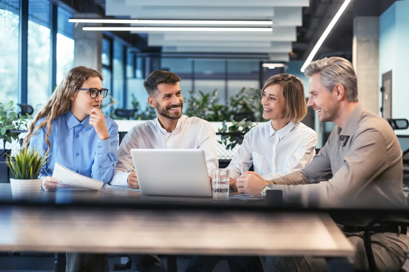 Riunione di lavoro in uno studio di commercialisti a Milano